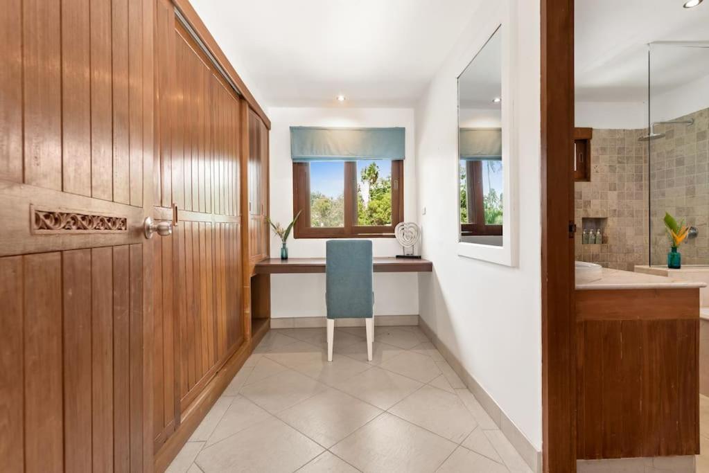 Villa 3 Bedroom Leelavadee, Seconds To The Ko Samui